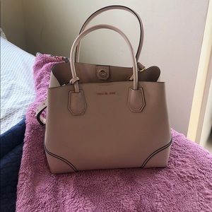 Medium blush Michael kors purse